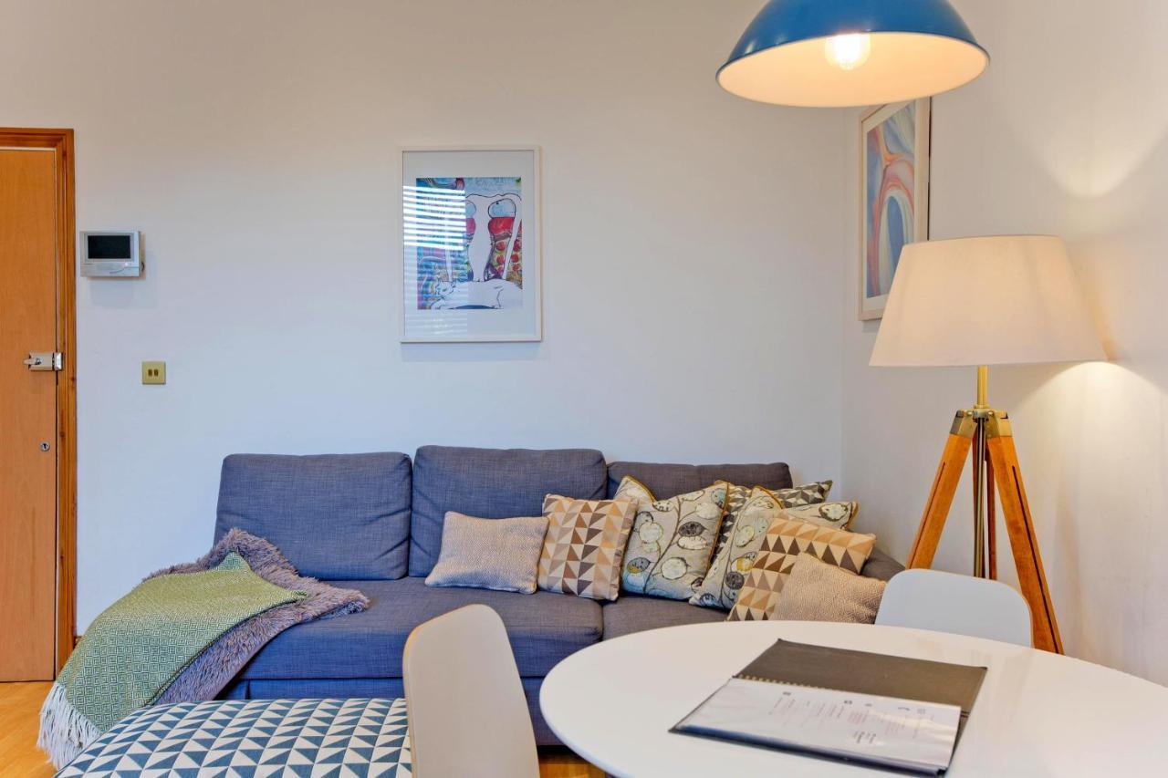 Calabria 3 - Spacious apartment Londres Exterior foto