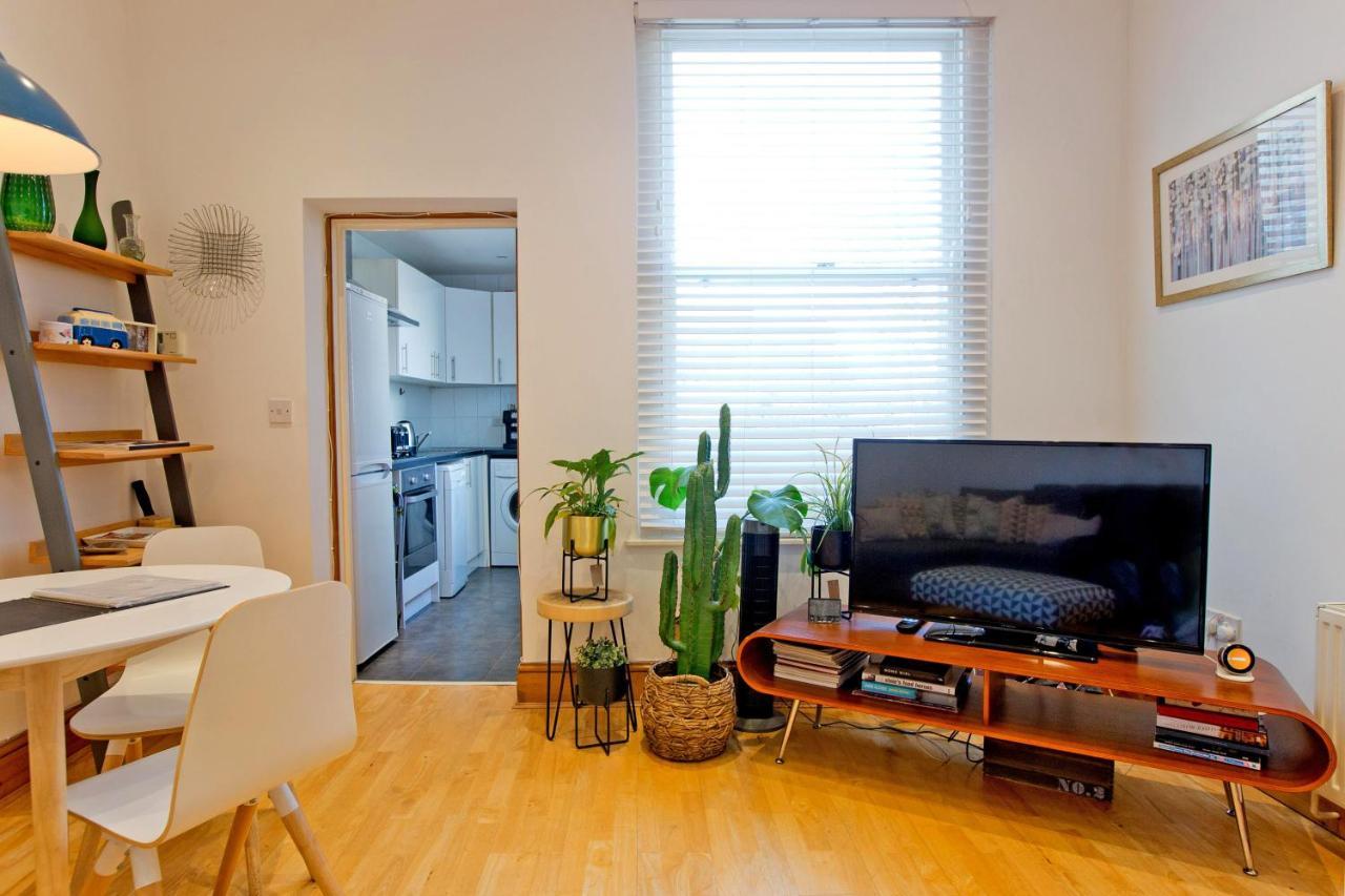 Calabria 3 - Spacious apartment Londres Exterior foto