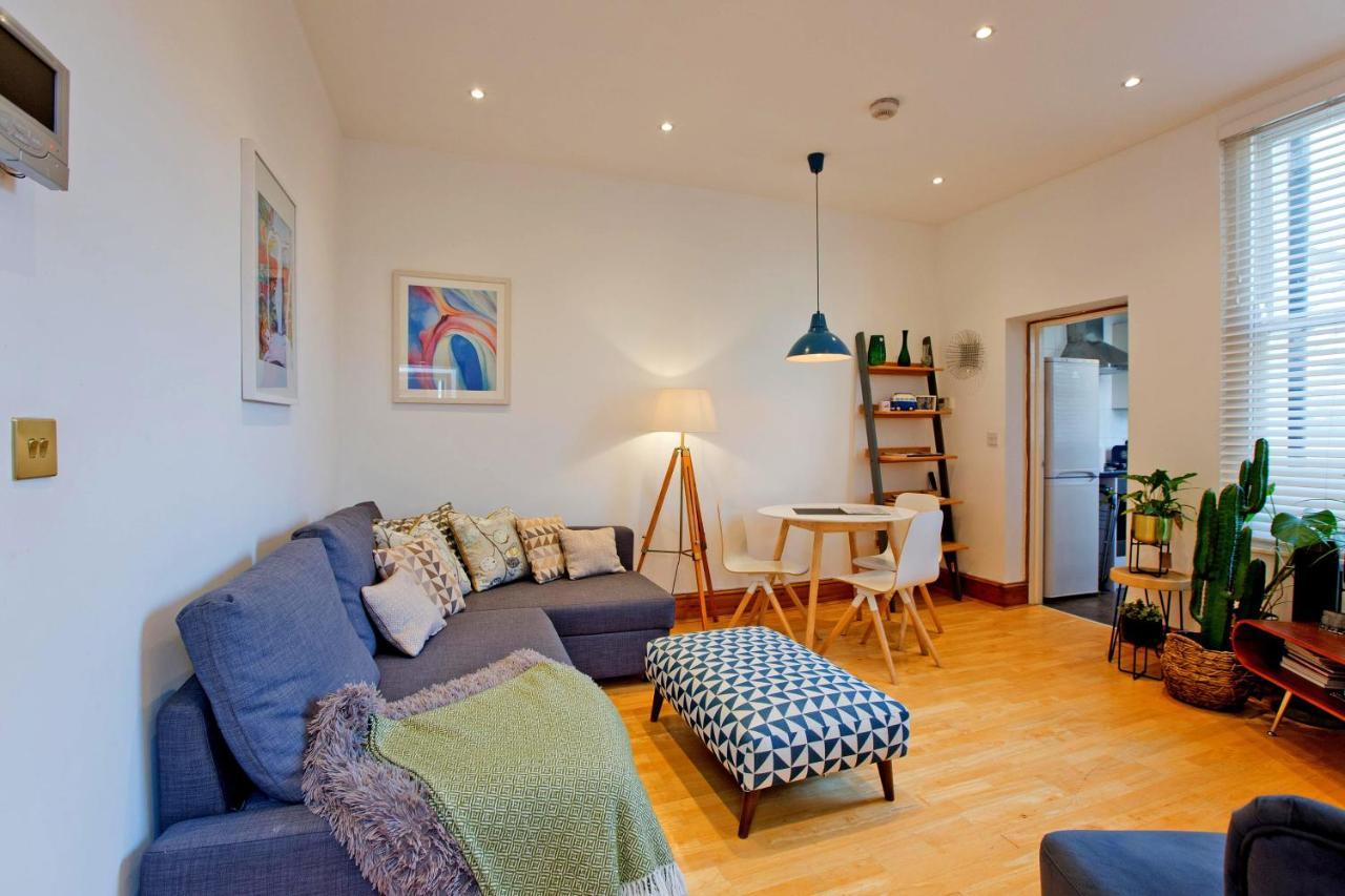 Calabria 3 - Spacious apartment Londres Exterior foto