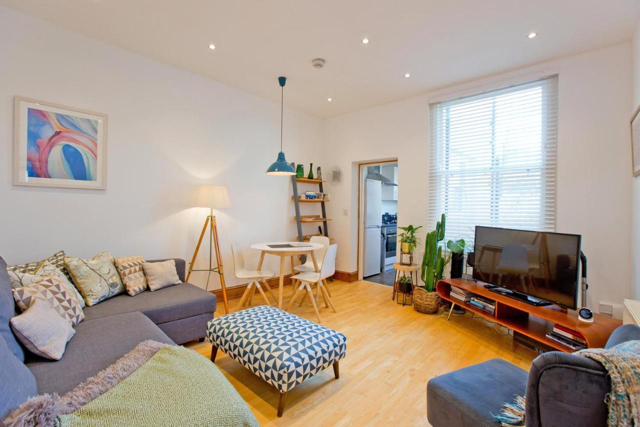 Calabria 3 - Spacious apartment Londres Exterior foto