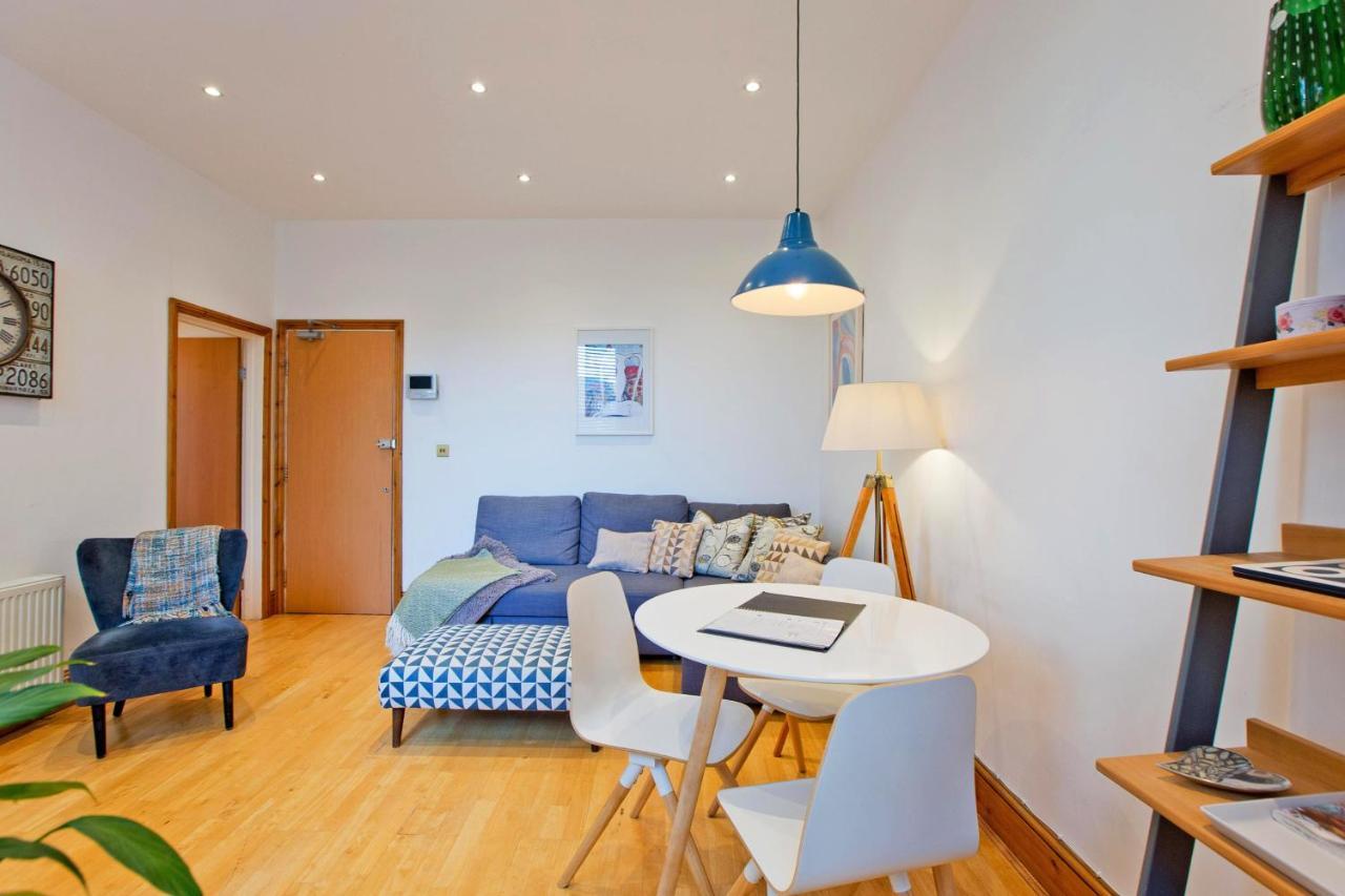 Calabria 3 - Spacious apartment Londres Exterior foto