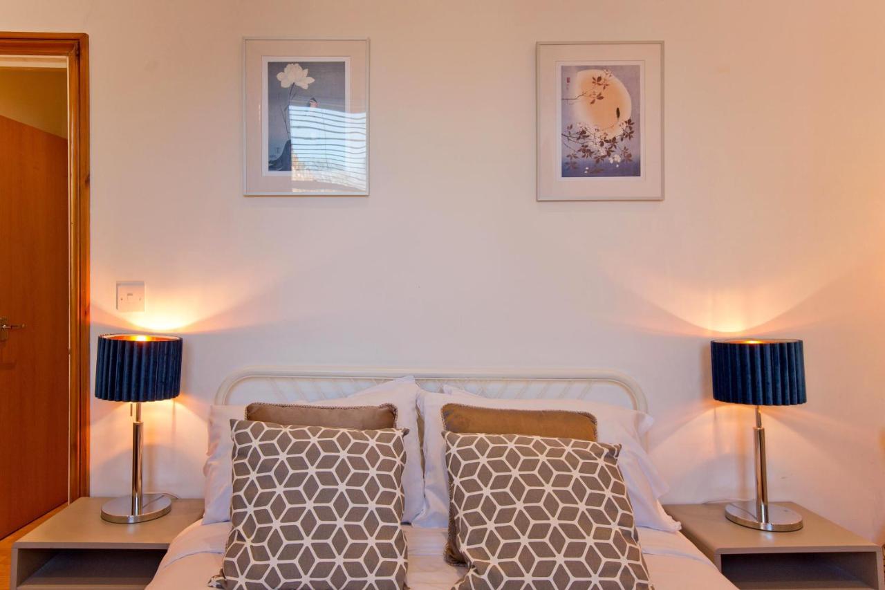 Calabria 3 - Spacious apartment Londres Exterior foto