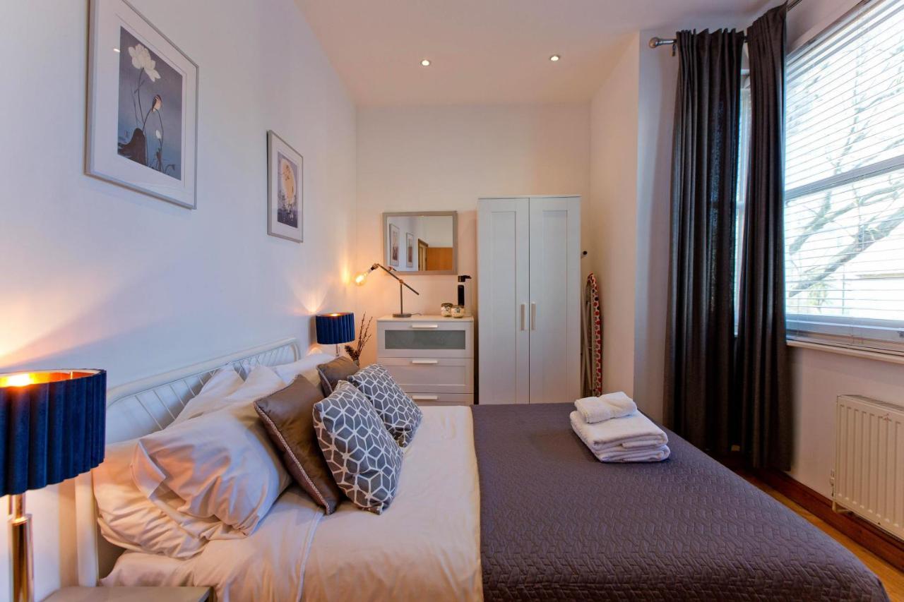 Calabria 3 - Spacious apartment Londres Exterior foto