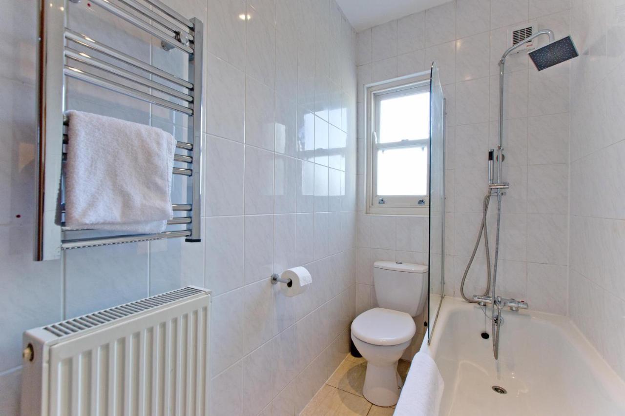 Calabria 3 - Spacious apartment Londres Exterior foto