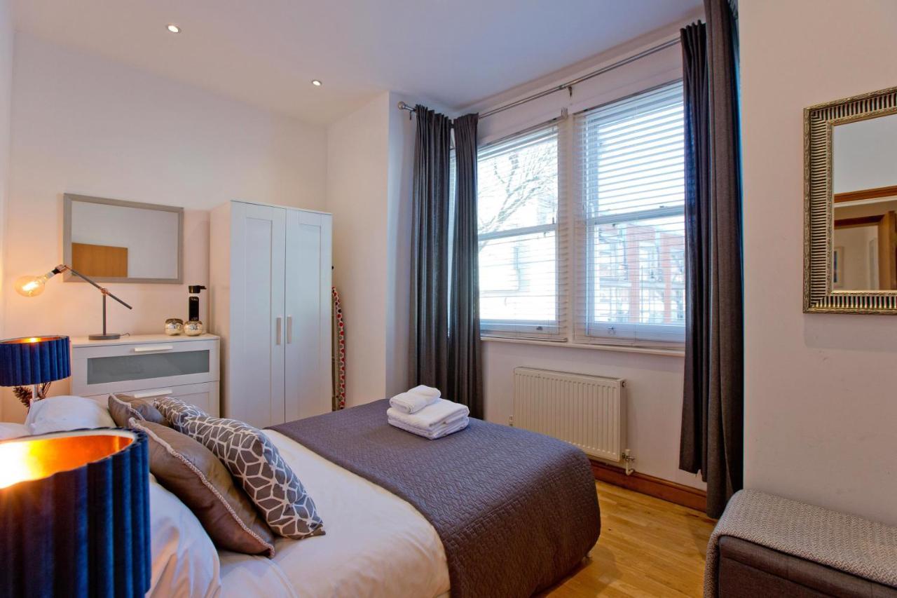 Calabria 3 - Spacious apartment Londres Exterior foto